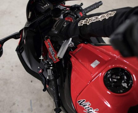 crotch rocket motorcycle